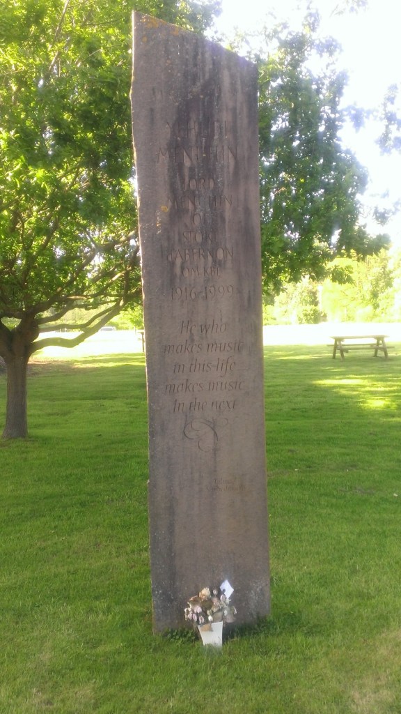 Menuhin grave