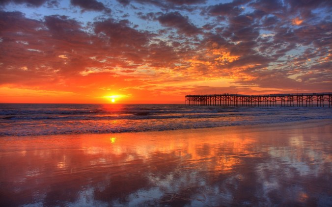 beautiful Pacific-beach,-sunset